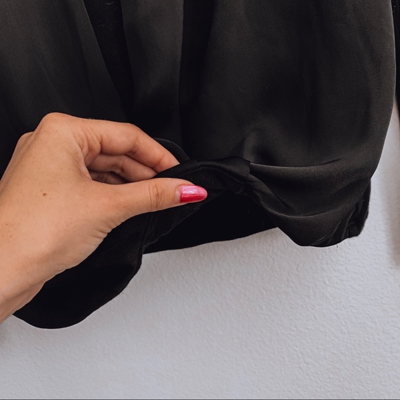 Michael Kors surplice blouse black long sleeve - Picture 4 of 6